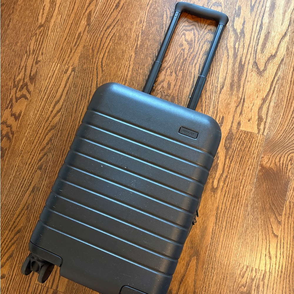 Away Travel Kids Black Suitcase - The Kids' Carry-On in Black